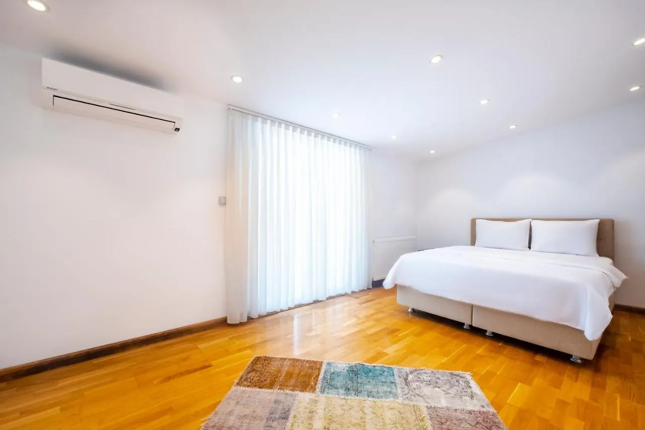 Chic Flat Near Public Transportation In Goztepe Apartment Istanbul